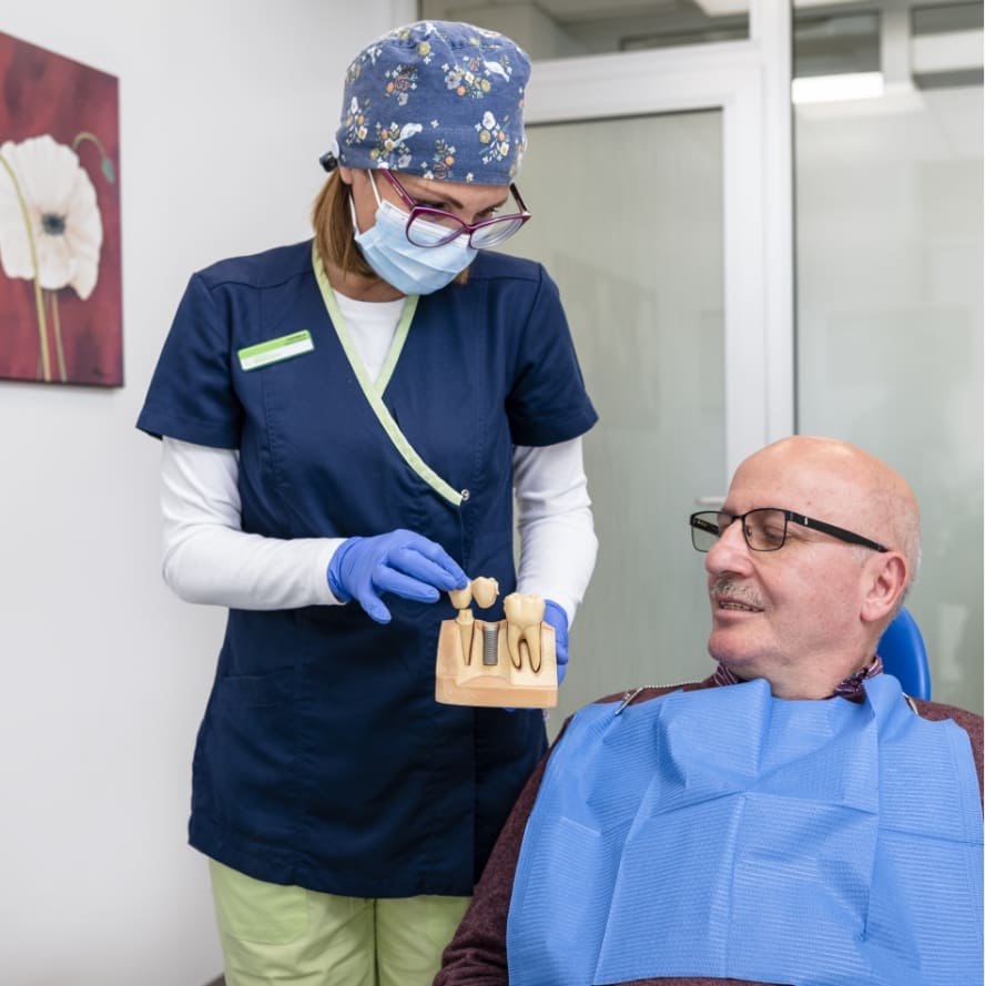 Centro Odontoiatrico Brunelleschi | Paziente implantologia